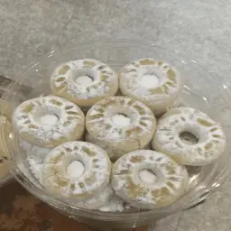 معمول أساور ابيض